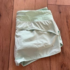 Lululemon speed up shorts 2.5”